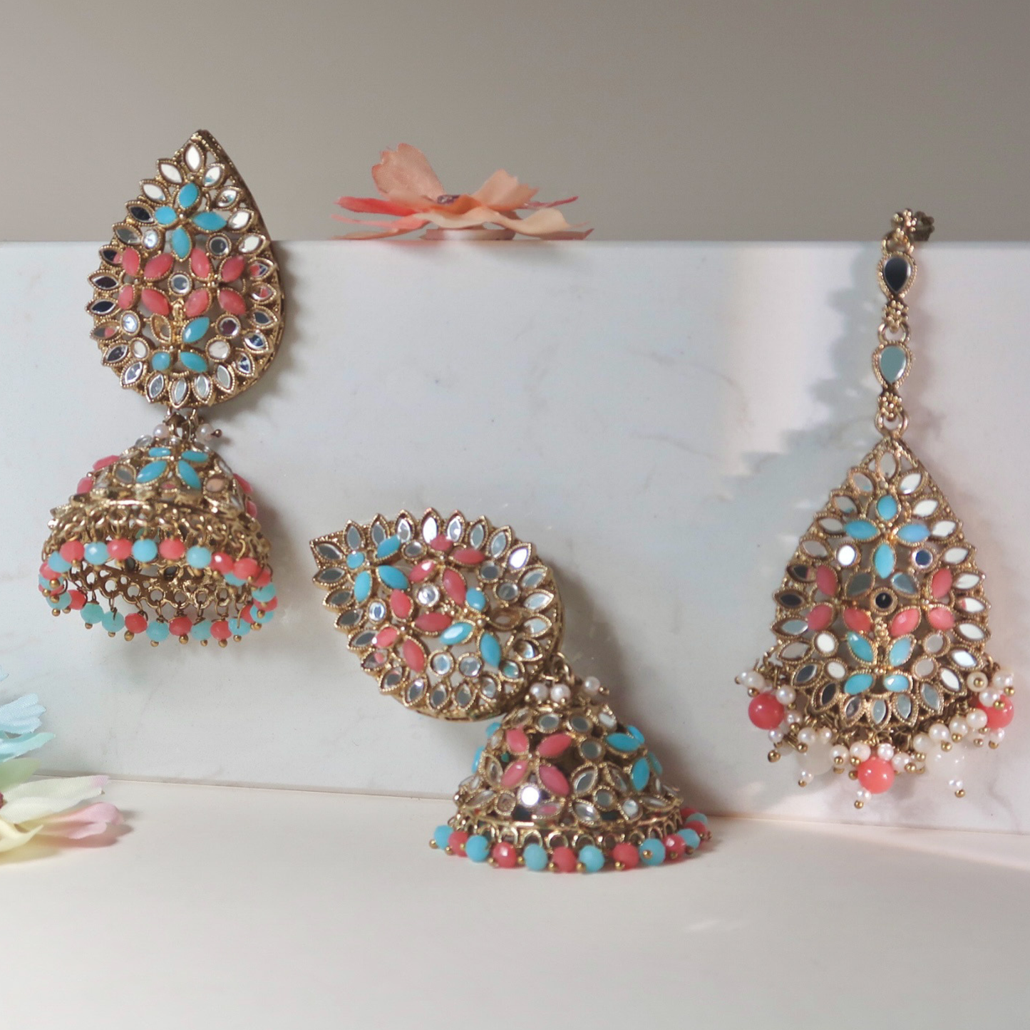 Gulaab Mirrir Tikka Set